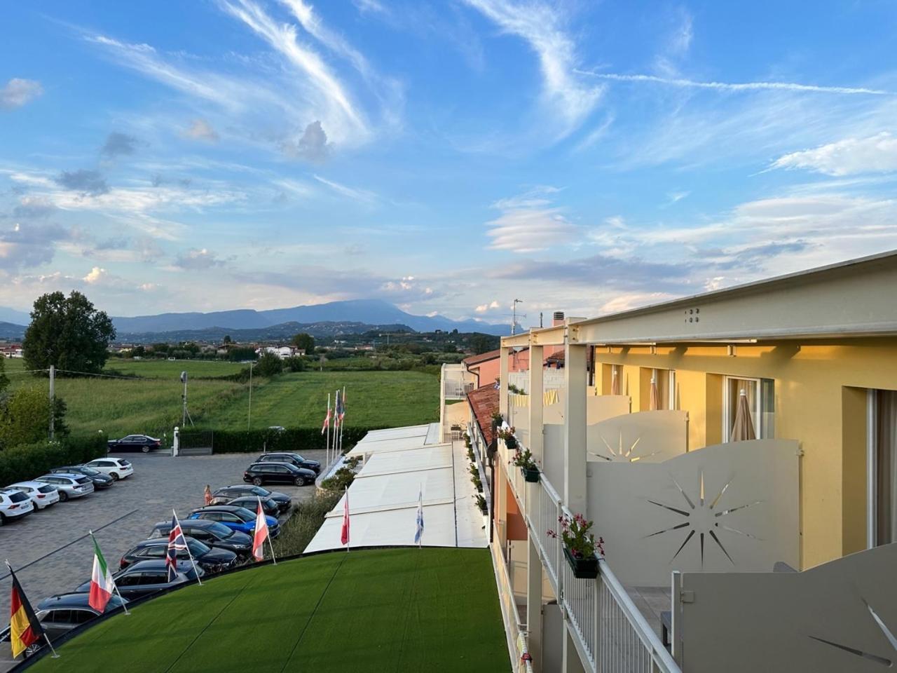 Hotel Bella Lazise Exteriör bild